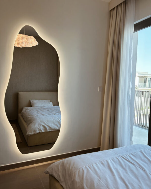 Alex Curved Mirror with LED - Image 3